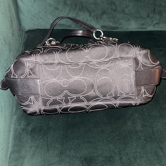 COACH Signature Black Hobo Bag - Picture 3 of 6